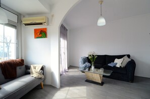 Apartment | Living room