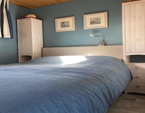 House | 3 bedrooms - Bungalow With South-facing Terrace (Sint Maartensvlotbrug)