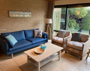 House | Balcony - Bungalow With South-facing Terrace (Sint Maartensvlotbrug)