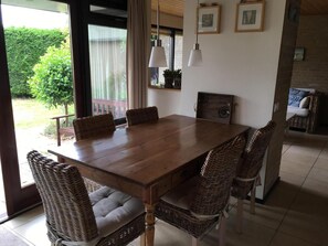 Dining - Bungalow Near Beach With Private Garden (Sint Maartensvlotbrug)