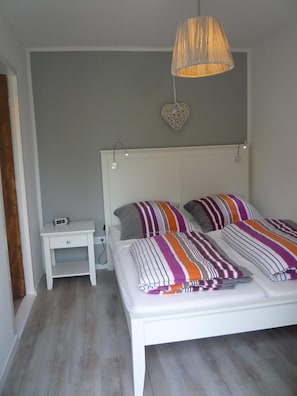 House | 2 bedrooms, individually furnished