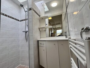 Ferienhaus | Badezimmer | Dusche