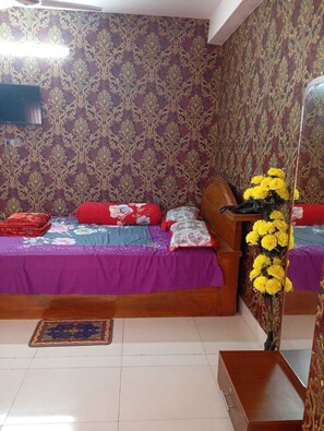 Doppia Exclusive, vista città | Postazione laptop, Wi-Fi gratuito