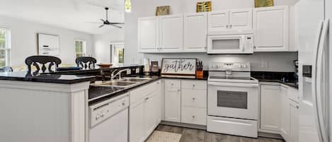 Fridge, microwave, stovetop, dishwasher