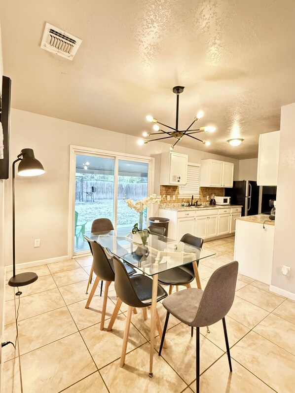 Dining - Discover a Neighborhood that boasts SA's Most Authentic Mexican Restaurants (San Antonio)