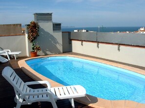 Apartment | Pool | Outdoor pool