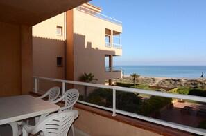 Apartment | Outdoor dining - Apartment in Pals Near Golf Course (Pals)