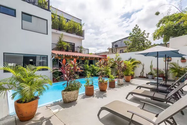 Outdoor pool, a heated pool