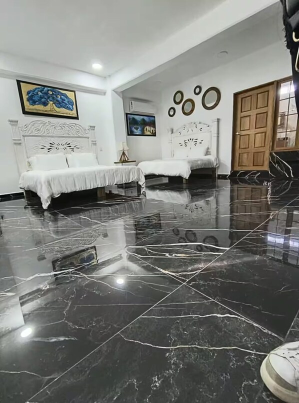 6 bedrooms, in-room safe, iron/ironing board, travel cot