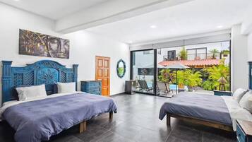 6 chambres, coffres-forts dans les chambres, fer et planche à repasser