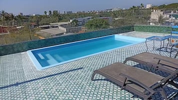 Piscine extérieure, piscine chauffée