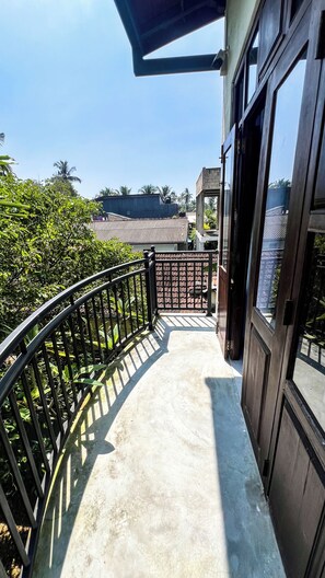 Garden view - Galle Catamaran Villa (Galle)