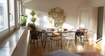 Seerose, City-Wohnung, 5 Minuten vom Bahnhof, 6 Personen, 3 Schlafzimmer