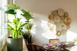 Dining - Seerose, City apartment, 5 minutes from the train station, 6 persons, 3 bedrooms (Ulm)
