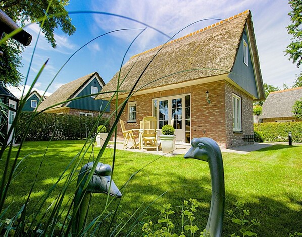 Exterior - Luxurious Coastal Villa Near Forest (Sint Maartensvlotbrug)