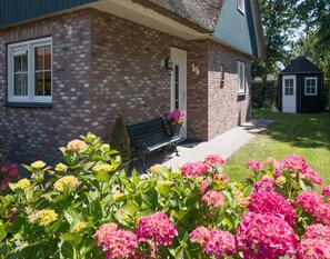 Exterior - Luxurious Coastal Villa Near Forest (Sint Maartensvlotbrug)