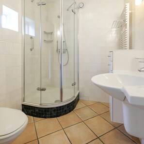 Bathroom - Luxurious Coastal Villa Near Forest (Sint Maartensvlotbrug)