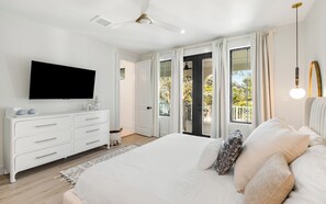 5 bedrooms, iron/ironing board, WiFi, bed sheets