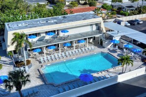 Opvarmet pool