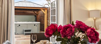 The Old School - Luxury Cottages