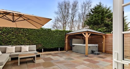 The Old School - Luxury Cottages