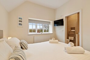 5 chambres, fer et planche à repasser, Wi-Fi