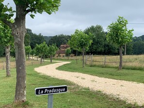 Property grounds - Gîte de charme en Périgord -10 people ( Dordogne) With private swimming pool (Salles-de-Belvès)