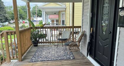 Cozy Home in Holyoke with 3 bedrooms