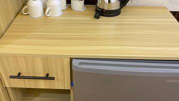 Deluxe Double or Twin Room | 1 bedroom, minibar, in-room safe, blackout drapes