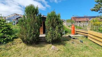 Cabin | Exterior