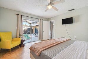 3 bedrooms, desk, iron/ironing board, free WiFi