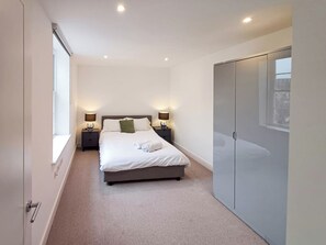Deluxe Apartment, 2 Bedrooms, Kitchen | 2 bedrooms, desk, laptop workspace, iron/ironing board