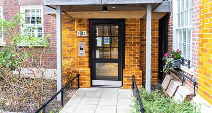 Modern 2 Bedroom 2 Bathroom Apartment