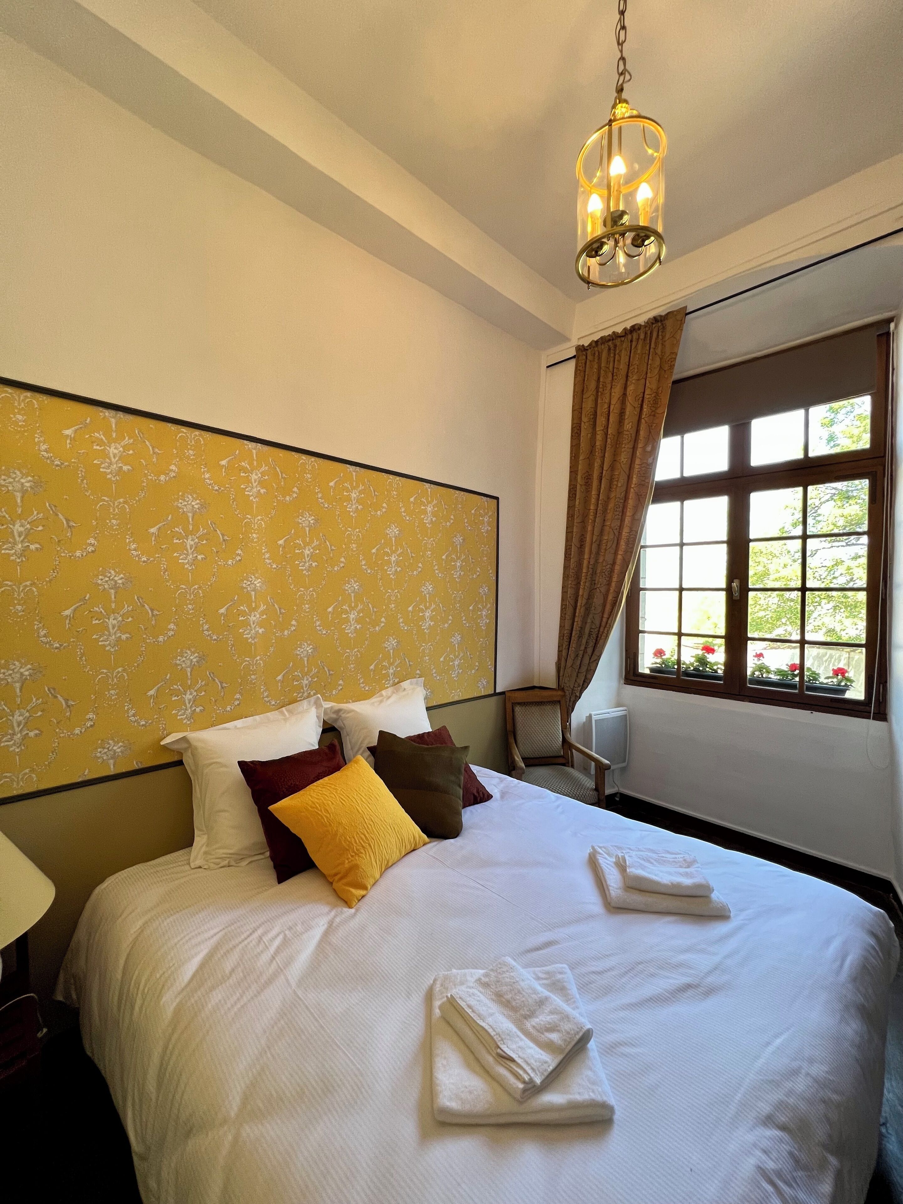 4 slaapkamers, een strijkplank/strijkijzer, wifi, beddengoed