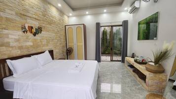 Bungalow Standar, asrama campuran, Bebas Asap Rokok, pemandangan kolam renang | Wi-Fi gratis