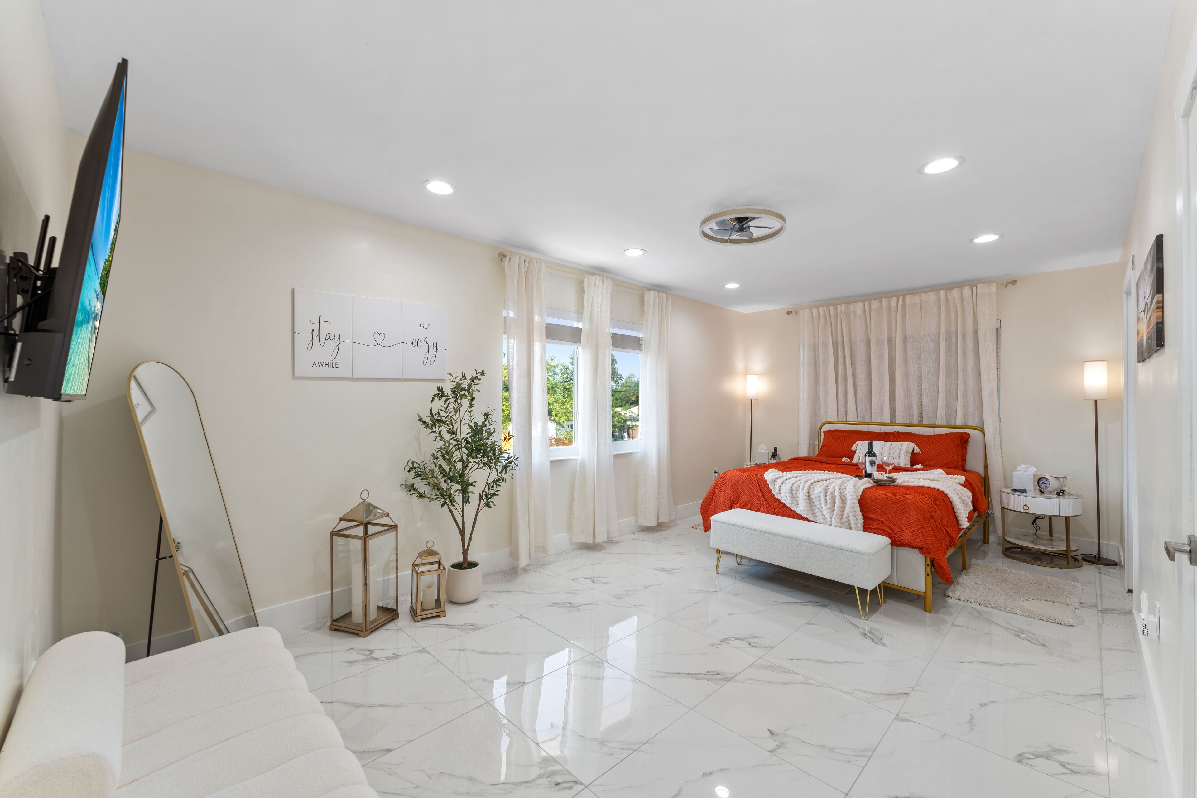 1 habitación, tabla de planchar con plancha, wifi gratis y ropa de cama 