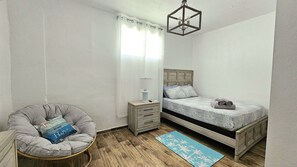 1 soverom, strykejern/-brett, reiseseng for barn og wi-fi (inkludert)