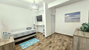 1 bedroom, iron/ironing board, travel cot, free WiFi - 1-BR Coastal Oasis with A/C near Beaches and Bars (La Garita)
