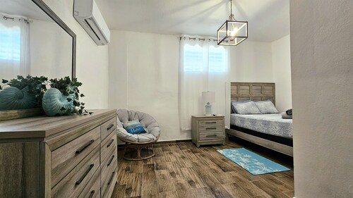 1-BR Coastal Oasis with A/C near Beaches and Bars