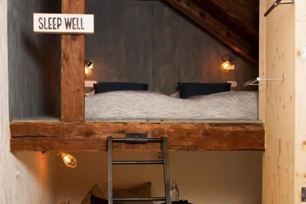 Classic Double Room | Free WiFi, bed sheets