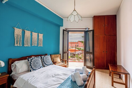 Central Apartment for 4  