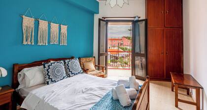 Central Apartment for 4