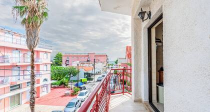 Central Apartment for 4