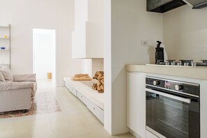 Kühlschrank, Ofen, Herdplatte, Geschirrspüler