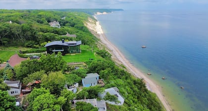 Sunsets over Long Island Sound Peace and Tranquility
Monthly Rentals Available