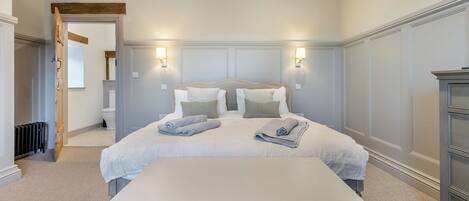 4 makuuhuonetta, ilmainen Wi-Fi, vuodevaatteet