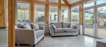 The Farmhouse - UK48653