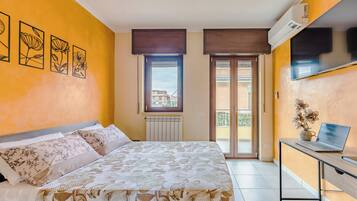 1 chambre, fer et planche Ă repasser, Wi-Fi, draps fournis