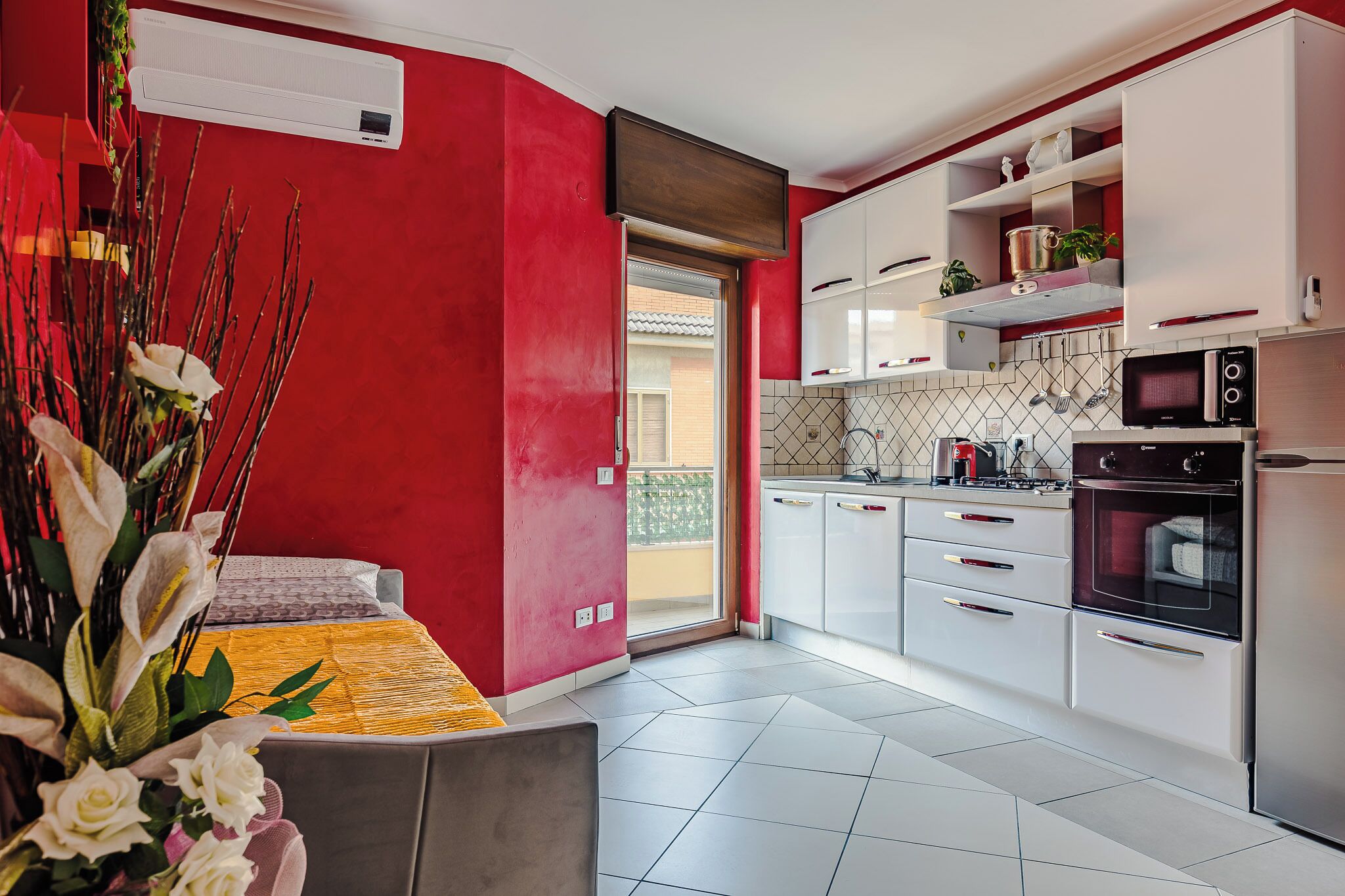 Mikrowelle, Ofen, Herdplatte, Geschirrspüler