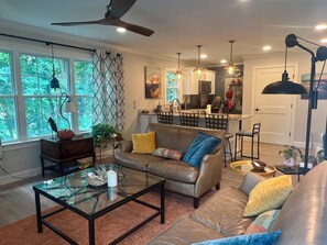 Smart-TV, peis og stereoanlegg